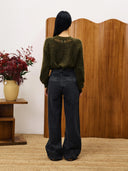 Donkergroene knit pivoine