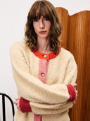 Lichtbeige cardigan cyclamen
