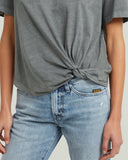 Grijs relaxed t-shirt met knoopdetail