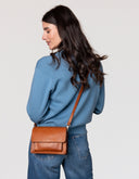 Cognac schoudertas harper mini
