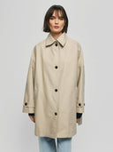 Beige trenchcoat tikka