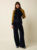 donkerblauw vest lila