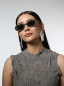 Groene zonnebril ana hazel