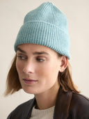 Groene beanie basil