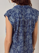 Blauwe mouwloze blouse sakura mina