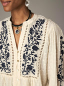 Witte blouse met bloemen morfeo