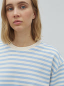 Lichtblauw gestreept t-shirt emrys-m