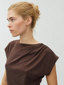 Donkerbruin getailleerd t-shirt banky-m