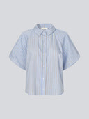 Lichtblauwe blouse augustamd
