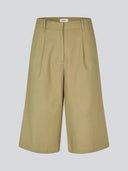 Beige bermuda toremd