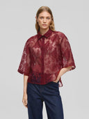 Rode blouse met kant lettiche