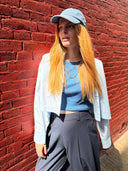 Licht blauwe cropped blouse liene zenika