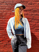 Licht blauwe cropped blouse liene zenika