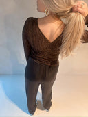 Bruine kanten wikkeltop manny