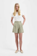 Lichtgroen short mosie