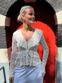 Off-white lace top noor