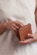 Lola coine purse cognac croco