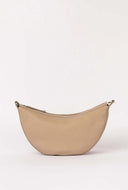 Leo soft grain leather sand