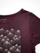 Donker t-shirt met opdruk bergen dots dark grape