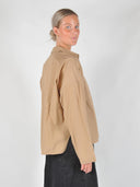 Camelkleurige katoenen blouse