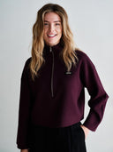 Cropped bordeaux sweater