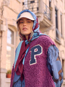 Blauwe blouse met transparante details