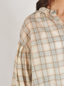 Zandkleurige geruite blouse