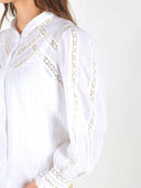 Blouse met broderie details