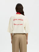 Creme t-shirt boxy lia hotel amour tee