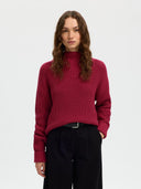 Donkerrode trui selma