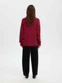 Donkerrode trui selma