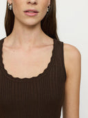 Bruine singlet sraitla