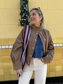 Kort bruin jasje leo