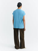 Lichtblauw shirt volta tee